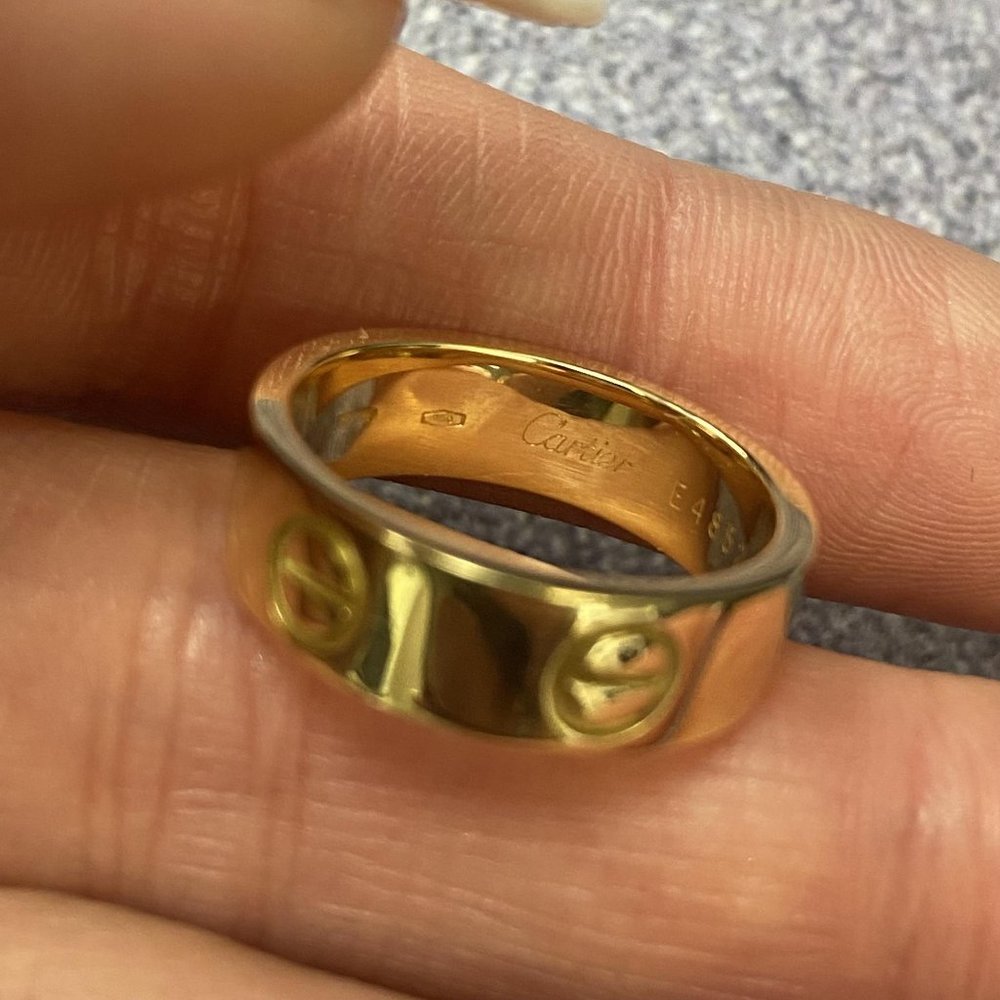 Cartier Love Ring 18K Yellow Gold Size 50 US 5.25 - Picture 4 of 6